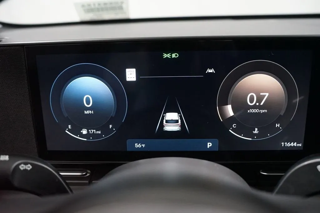 2026 Hyundai Kona Limited thumbnail 16