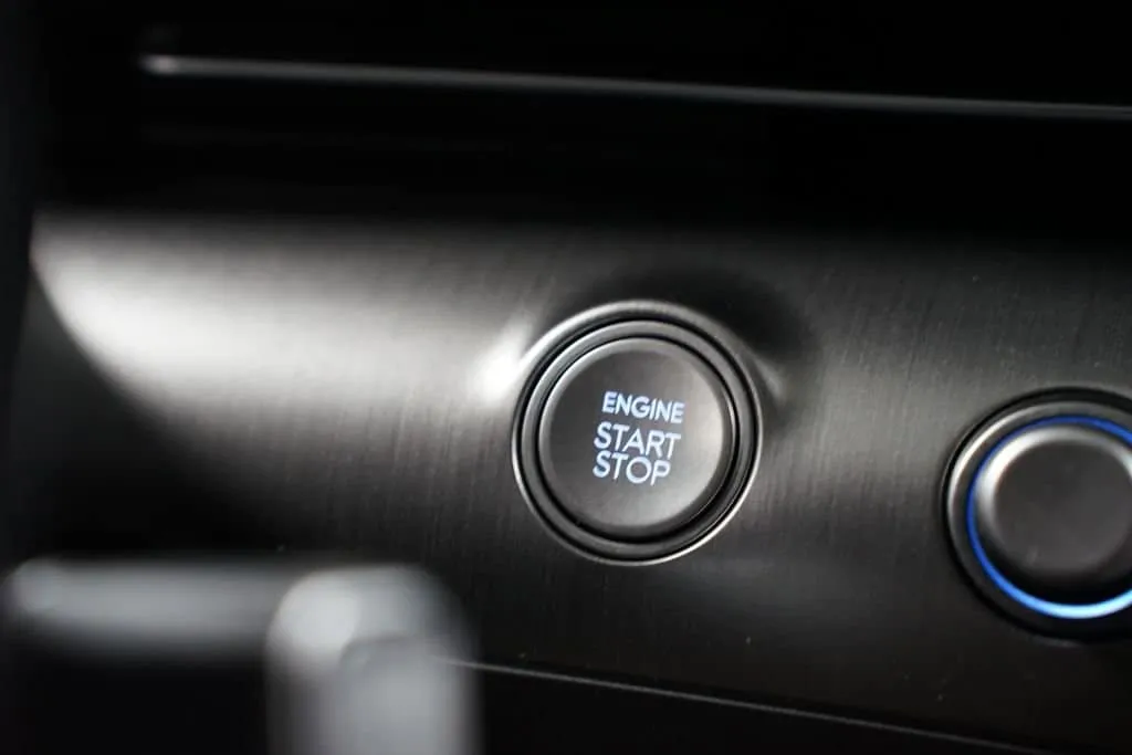 2026 Hyundai Kona Limited thumbnail 24