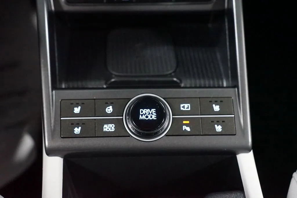 2026 Hyundai Kona Limited thumbnail 26