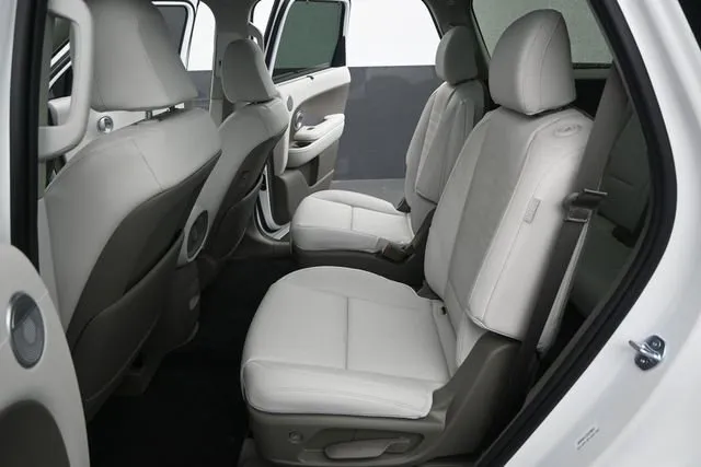 2026 Hyundai Palisade Limited thumbnail 13