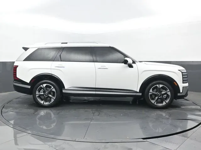 2026 Hyundai Palisade Limited thumbnail 2