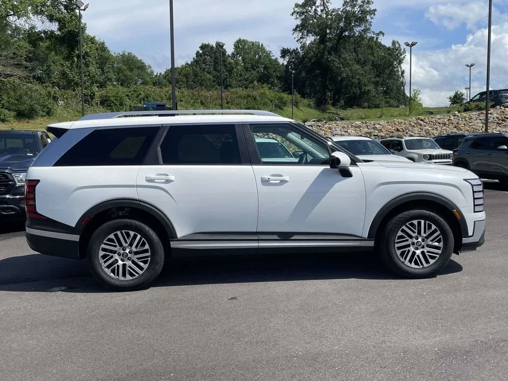 2026 Hyundai Palisade SEL thumbnail 2