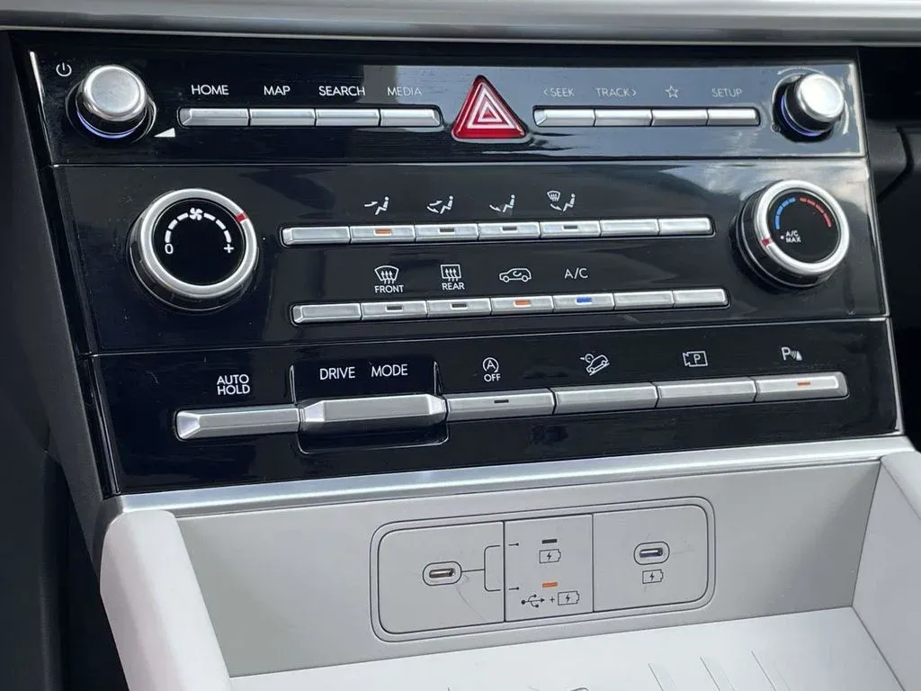 2026 Hyundai Santa Fe SE thumbnail 17