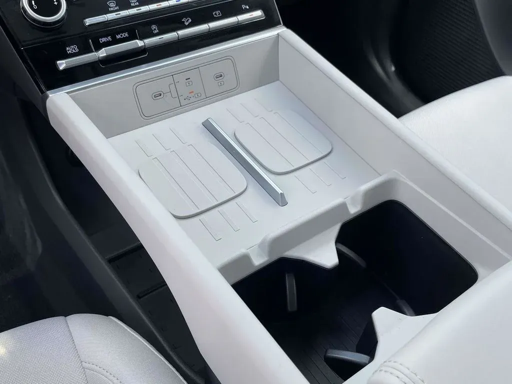 2026 Hyundai Santa Fe SE thumbnail 18