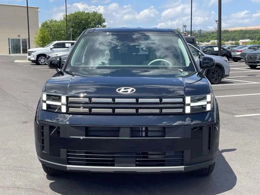 2026 Hyundai Santa Fe SE thumbnail 8