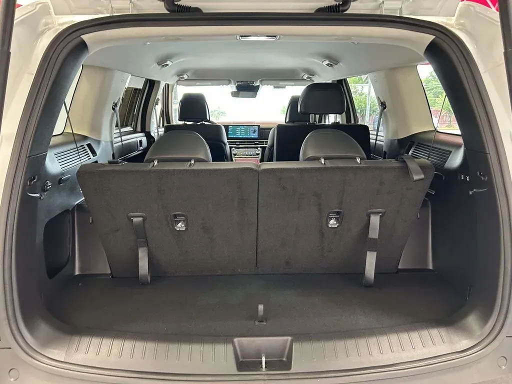 2026 Hyundai Santa Fe SEL thumbnail 10