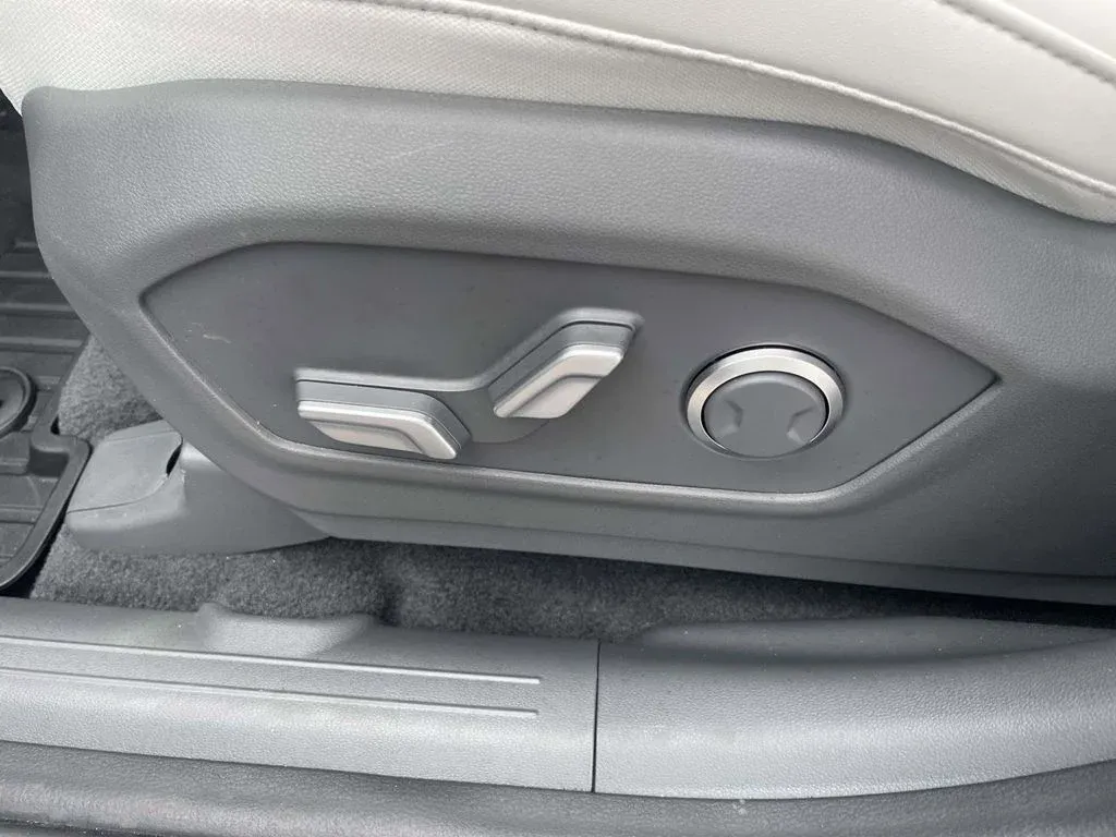 2026 Hyundai Santa Fe SEL thumbnail 13
