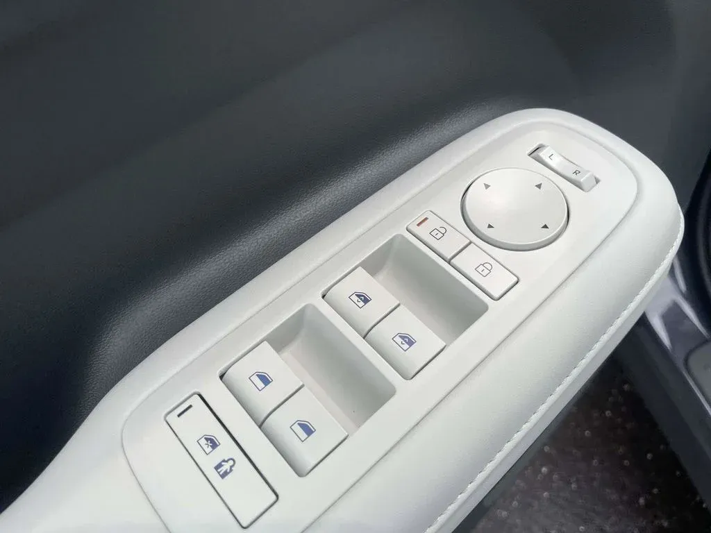 2026 Hyundai Santa Fe SEL thumbnail 15