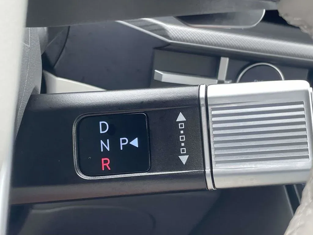 2026 Hyundai Santa Fe SEL thumbnail 25
