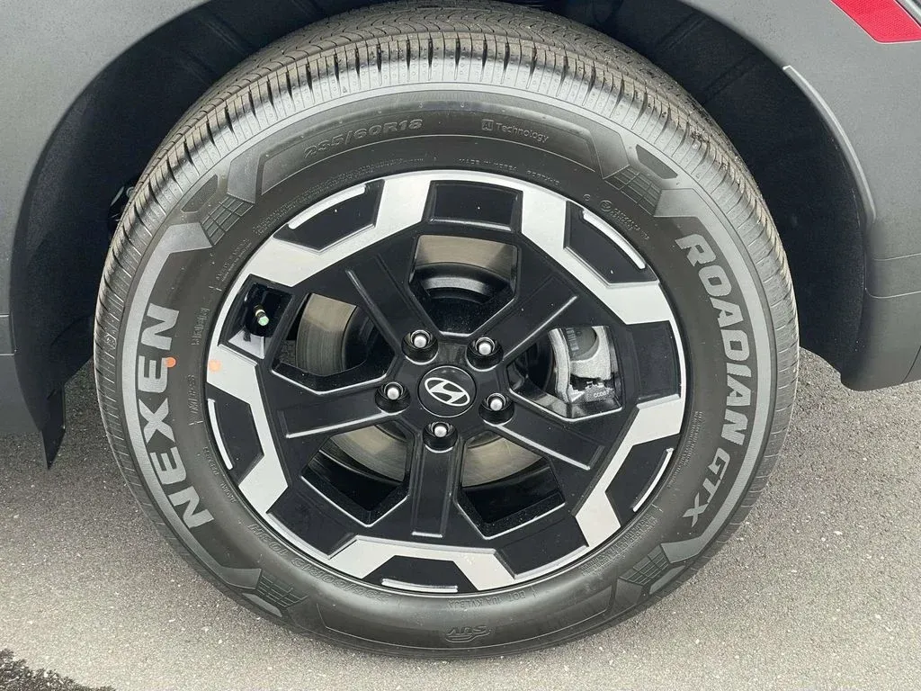2026 Hyundai Santa Fe SEL thumbnail 9