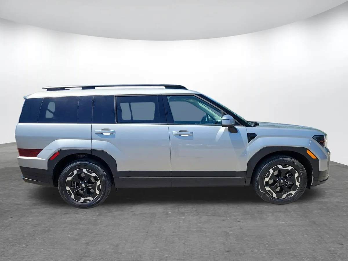 2026 Hyundai Santa Fe SEL thumbnail 2