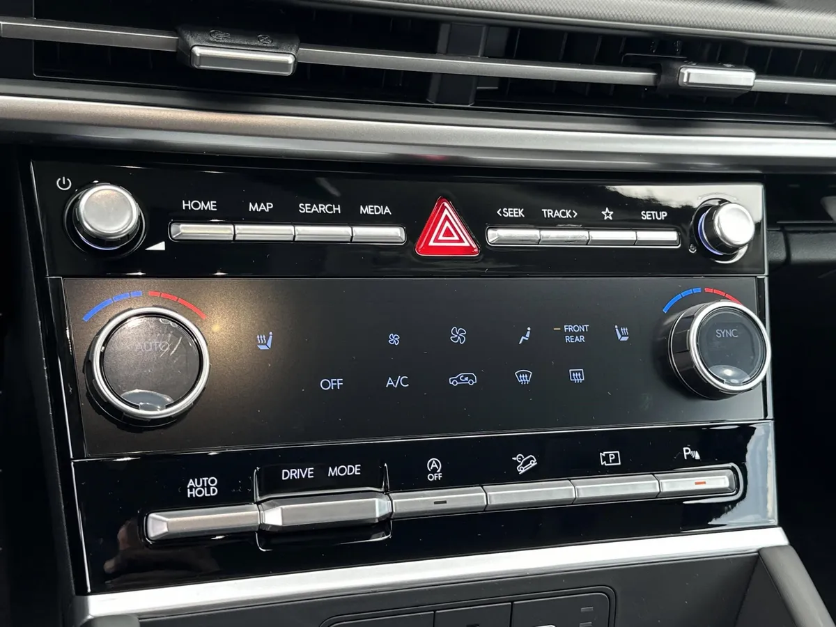 2026 Hyundai Santa Fe SEL thumbnail 15