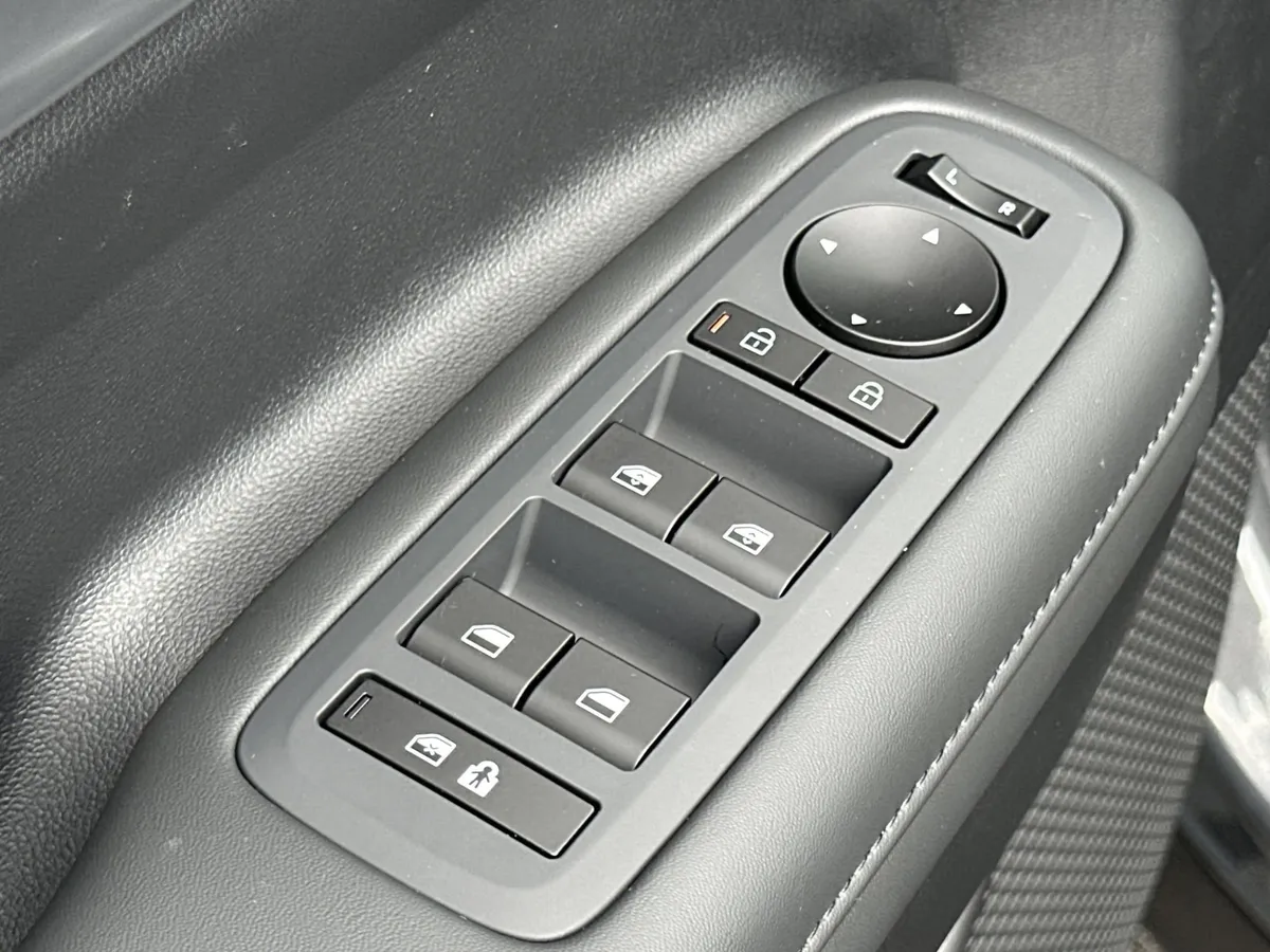 2026 Hyundai Santa Fe SEL thumbnail 21