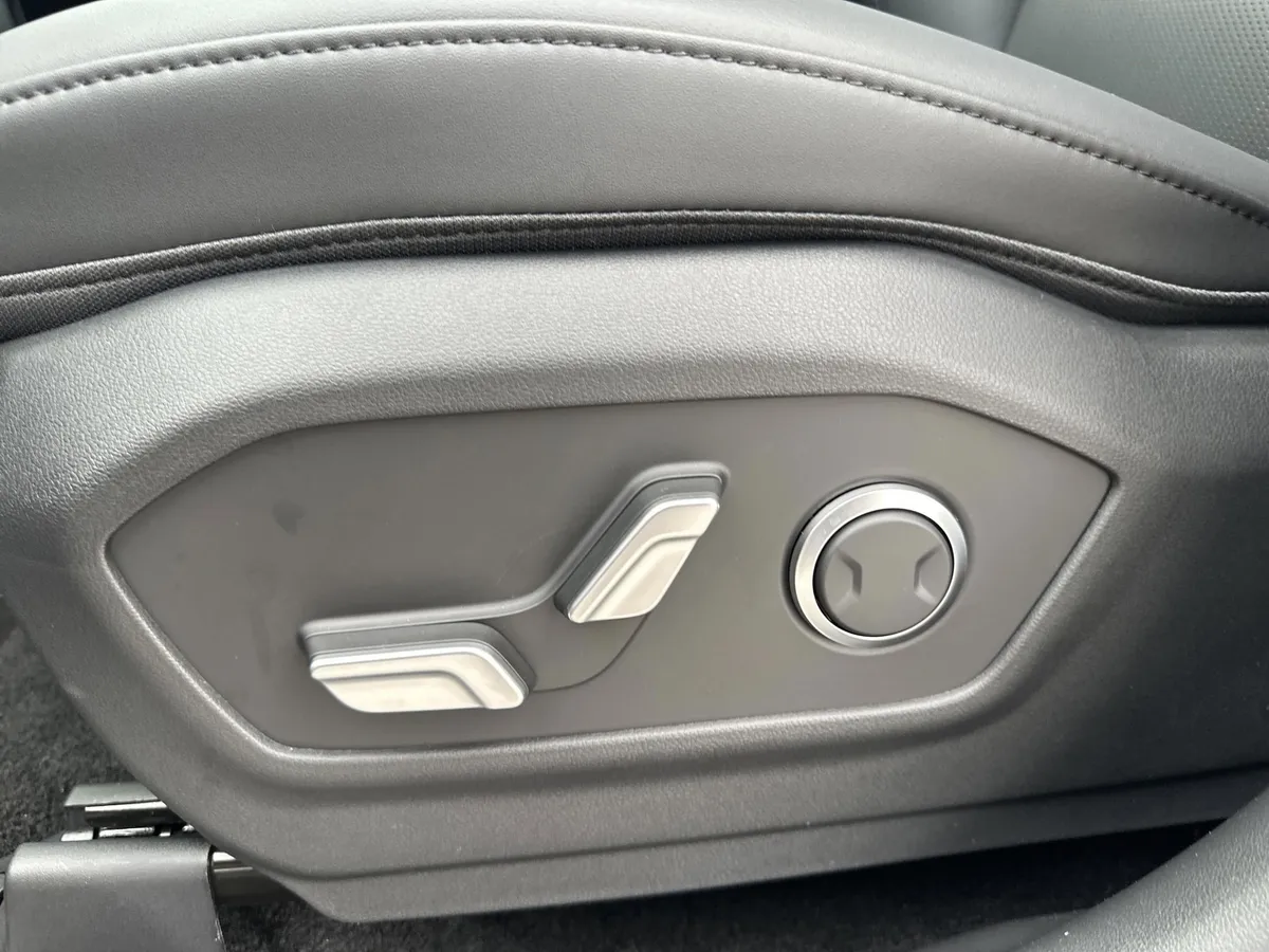 2026 Hyundai Santa Fe SEL thumbnail 23