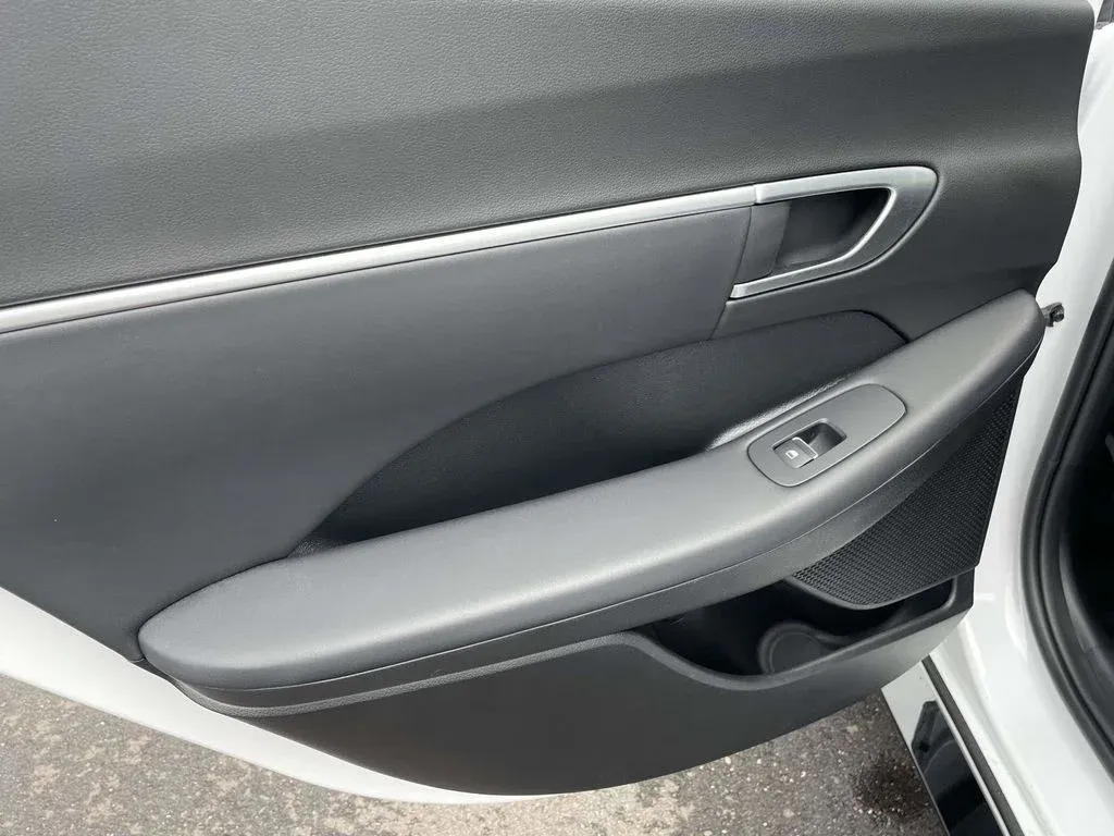 2026 Hyundai Sonata SEL Sport thumbnail 11