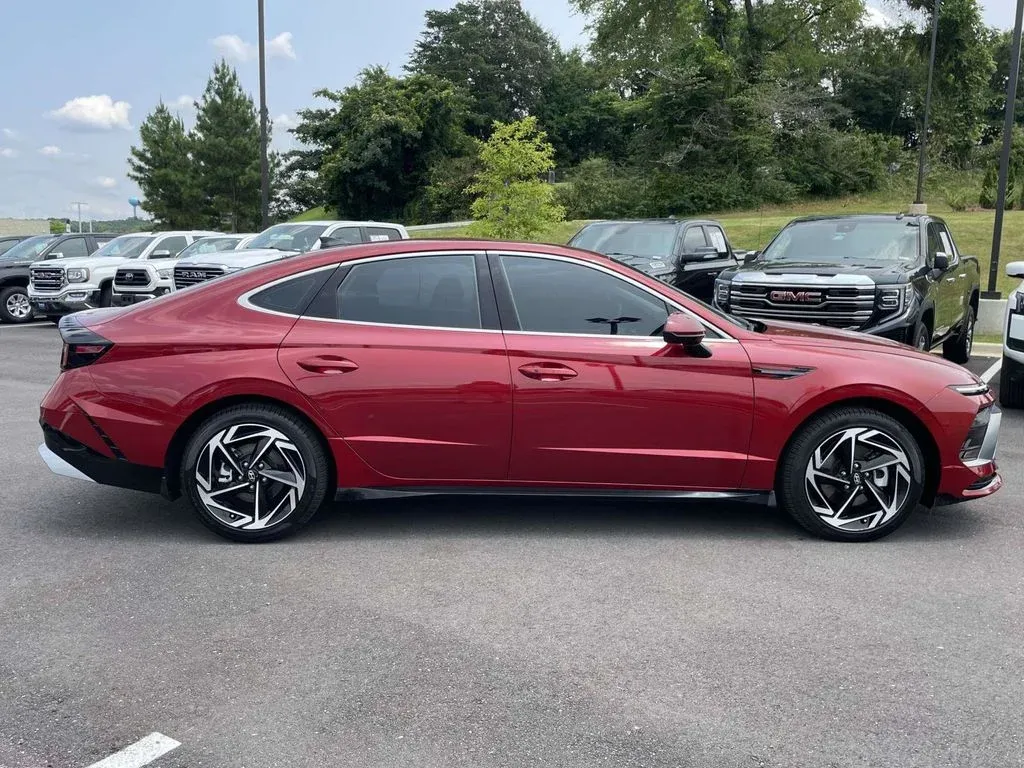 2026 Hyundai Sonata SEL Sport thumbnail 2