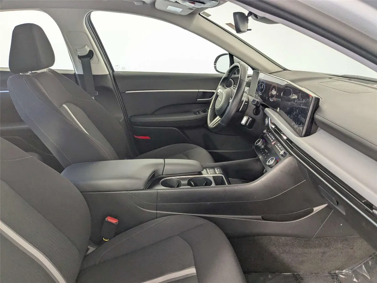2026 Hyundai Sonata SEL Sport thumbnail 29