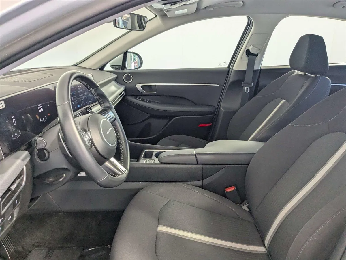 2026 Hyundai Sonata SEL Sport thumbnail 8