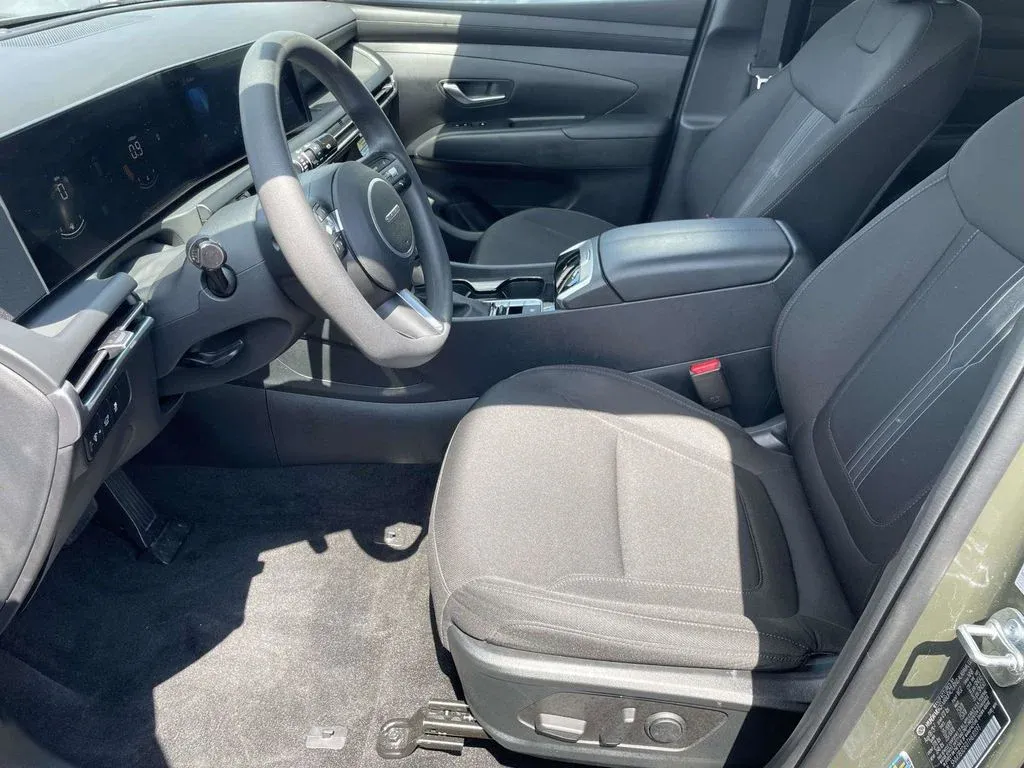 2026 Hyundai Tucson SEL thumbnail 12