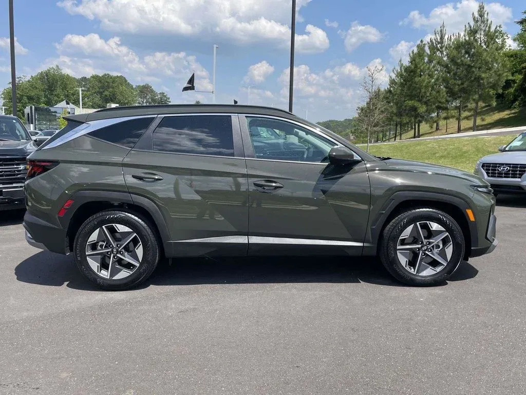 2026 Hyundai Tucson SEL thumbnail 2