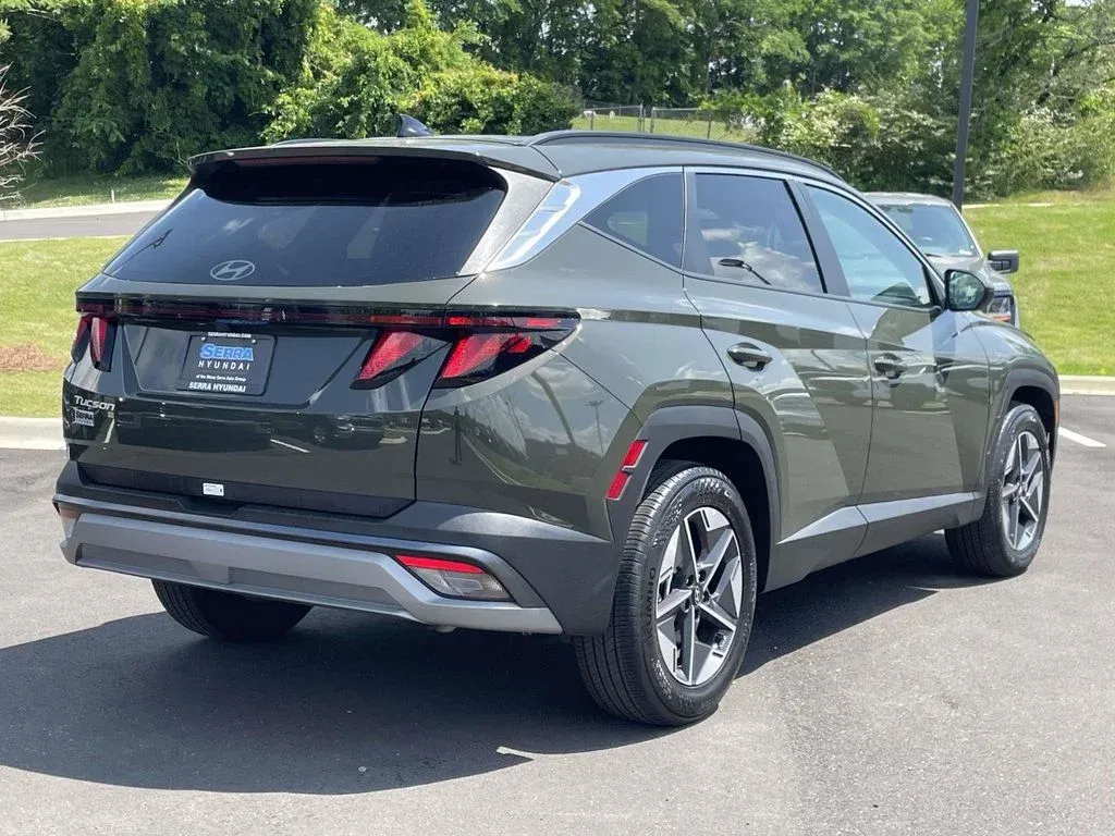 2026 Hyundai Tucson SEL thumbnail 3