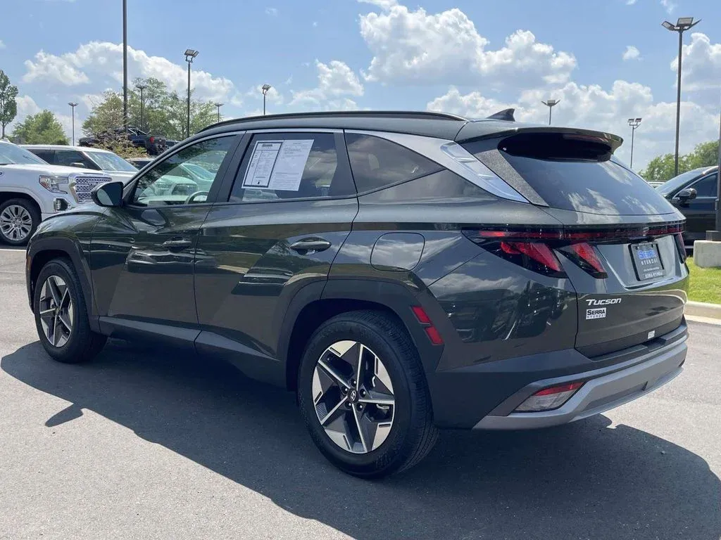 2026 Hyundai Tucson SEL thumbnail 5