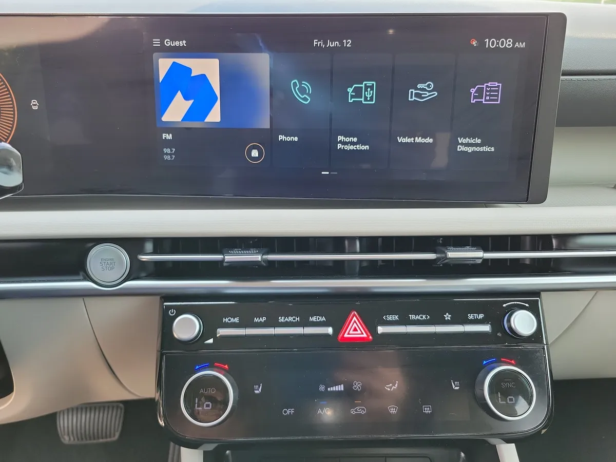 2026 Hyundai Tucson SEL thumbnail 16