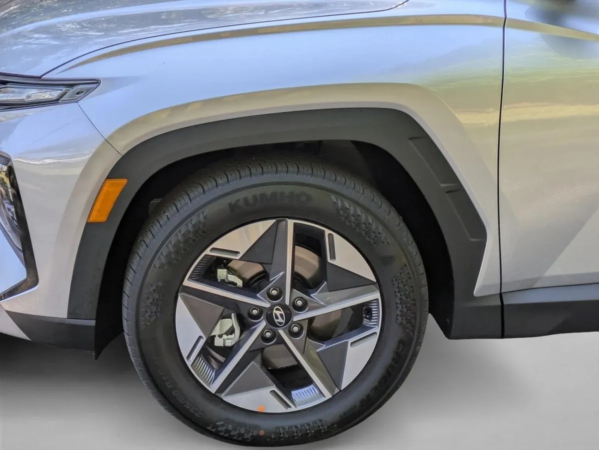 2026 Hyundai Tucson SEL thumbnail 10