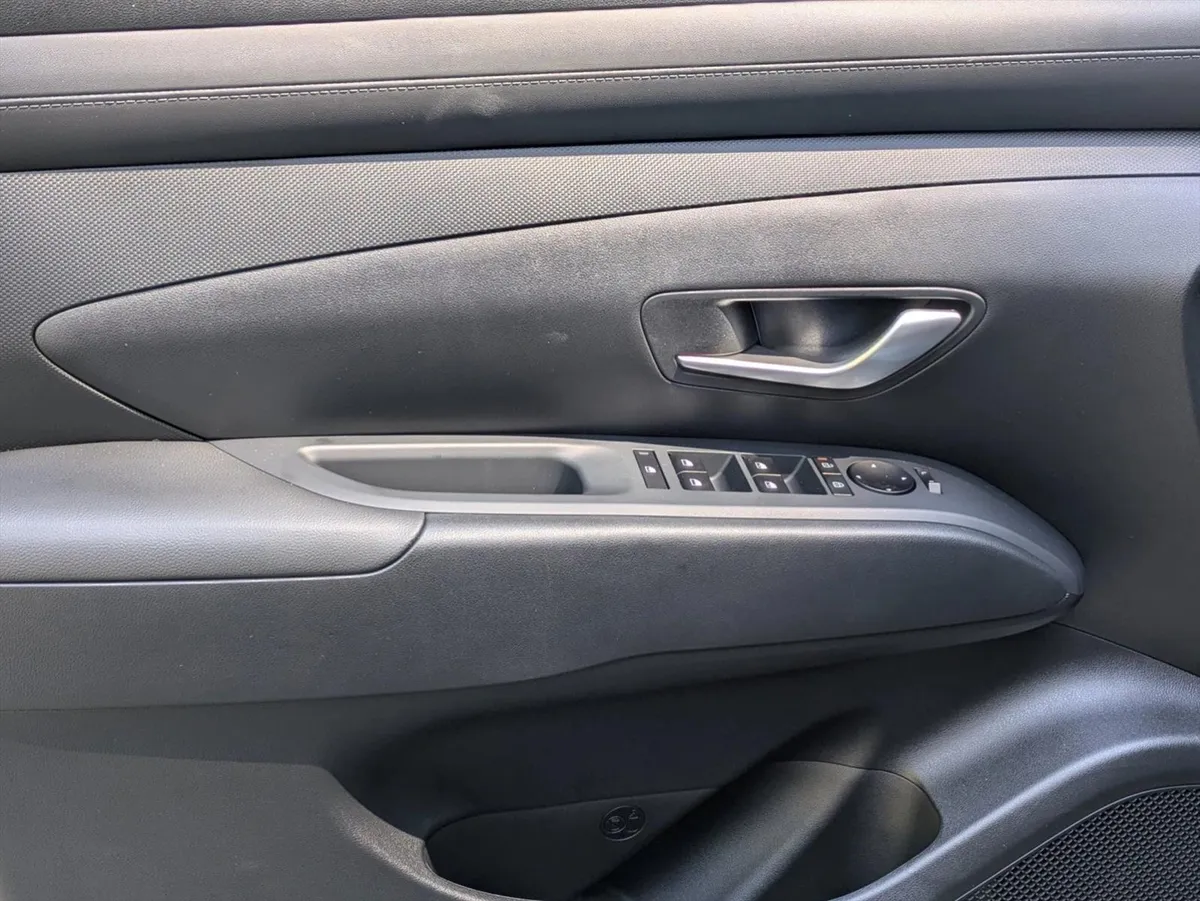 2026 Hyundai Tucson SEL thumbnail 16