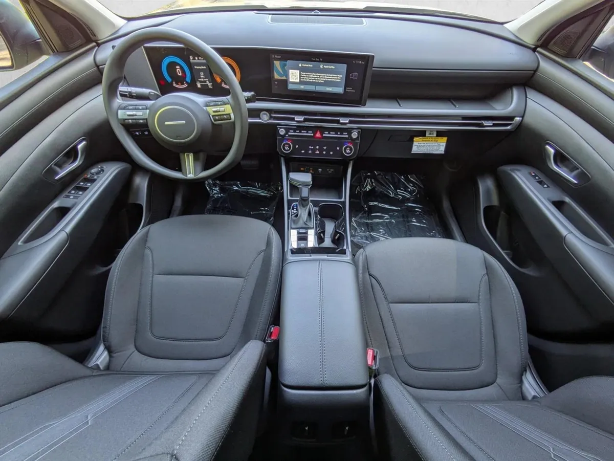 2026 Hyundai Tucson SEL thumbnail 3