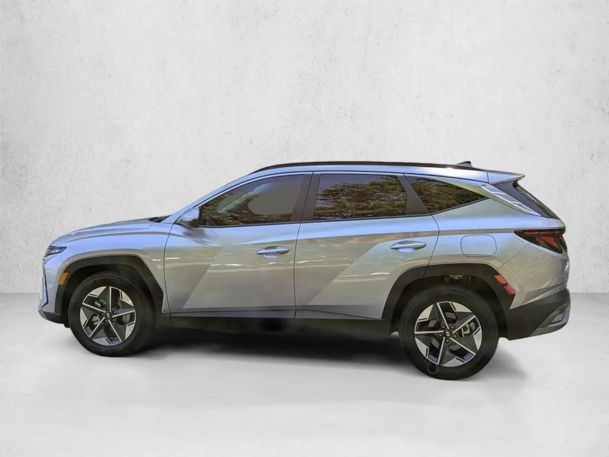 2026 Hyundai Tucson SEL thumbnail 5