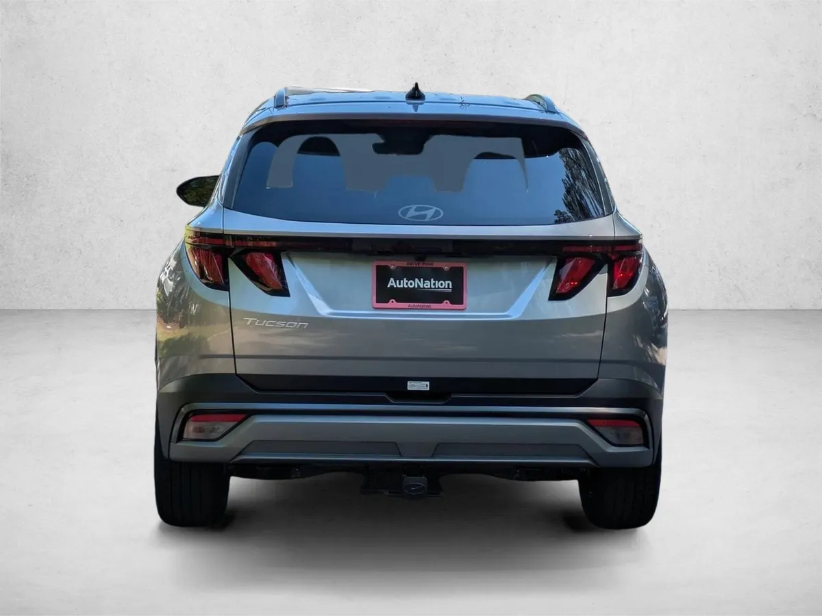 2026 Hyundai Tucson SEL thumbnail 8