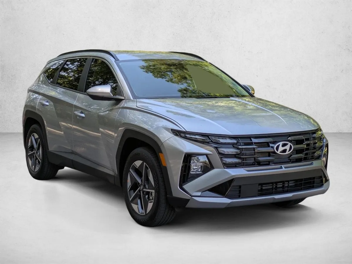 2026 Hyundai Tucson SEL thumbnail 9