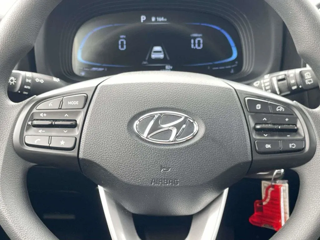 2026 Hyundai Venue SE thumbnail 21