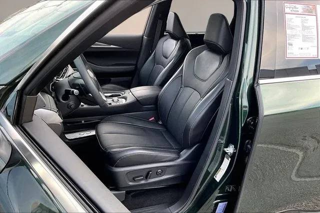 2026 INFINITI QX60 LUXE thumbnail 18