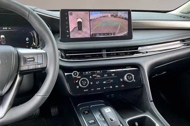 2026 INFINITI QX60 LUXE thumbnail 9