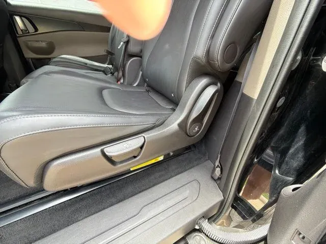2026 Kia Carnival LXS thumbnail 19