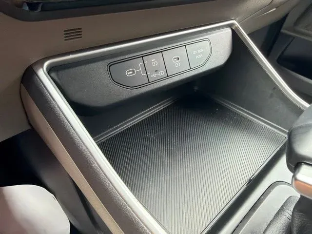 2026 Kia Carnival LXS thumbnail 44