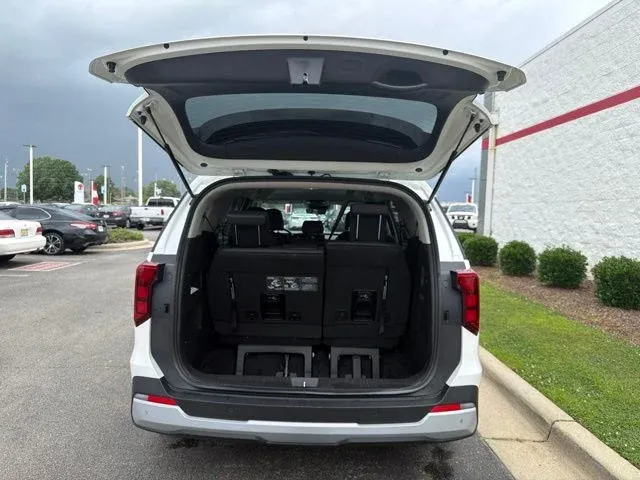 2026 Kia Carnival LXS thumbnail 13