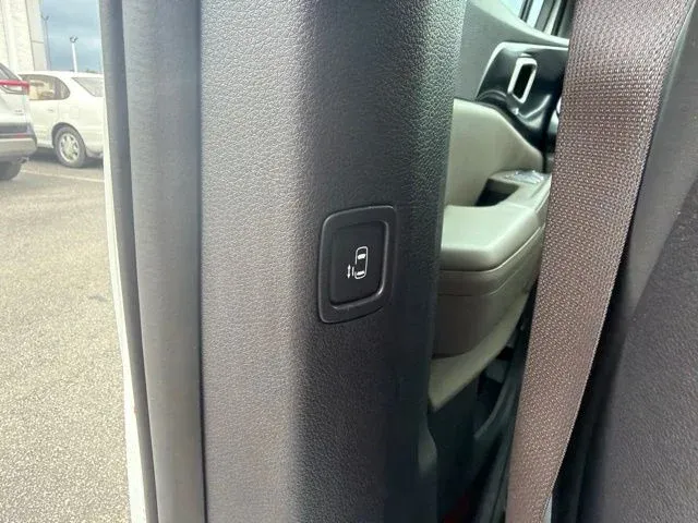 2026 Kia Carnival LXS thumbnail 24