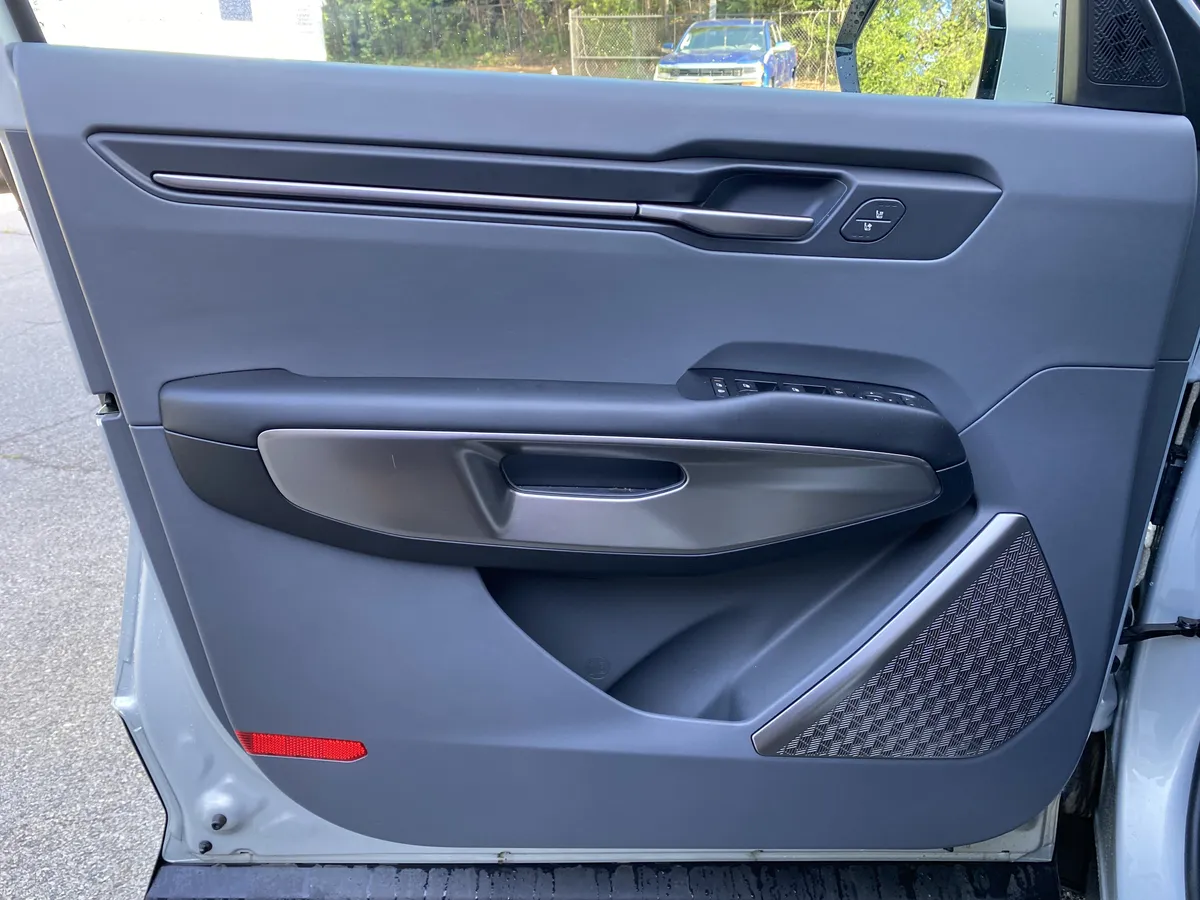 2026 Kia EV9 Light Long Range thumbnail 14
