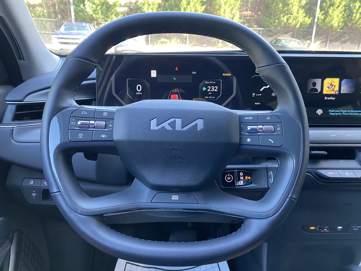 2026 Kia EV9 Light Long Range thumbnail 18