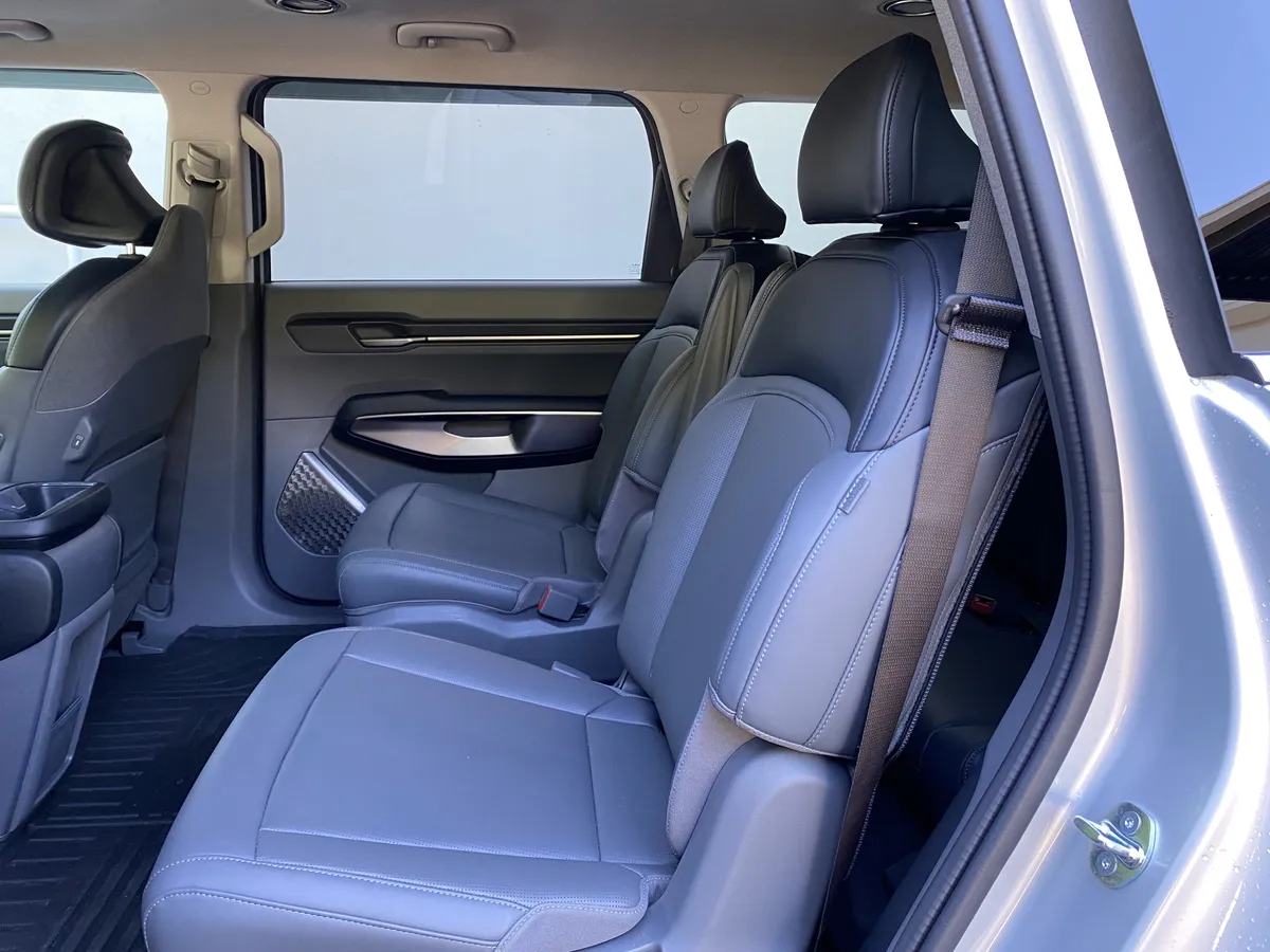 2026 Kia EV9 Light Long Range thumbnail 35