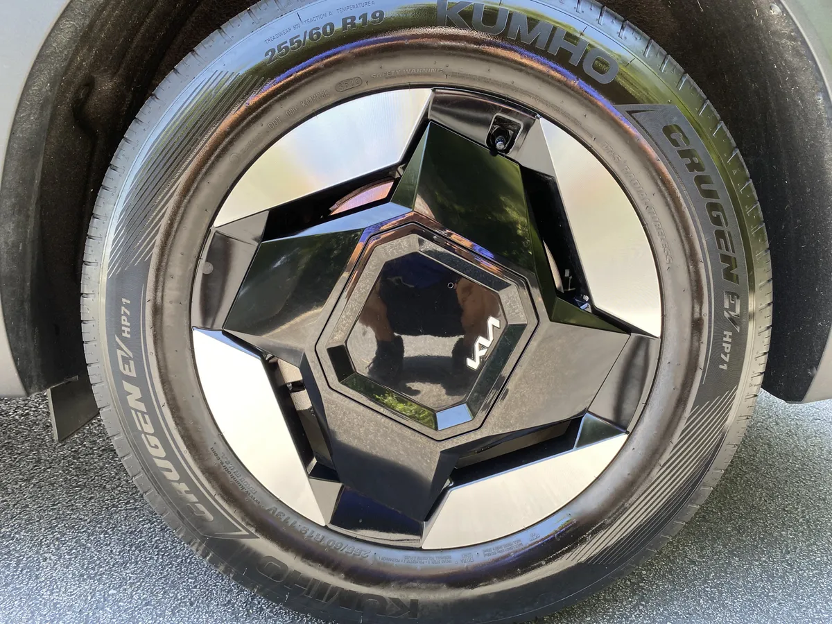 2026 Kia EV9 Light Long Range thumbnail 40