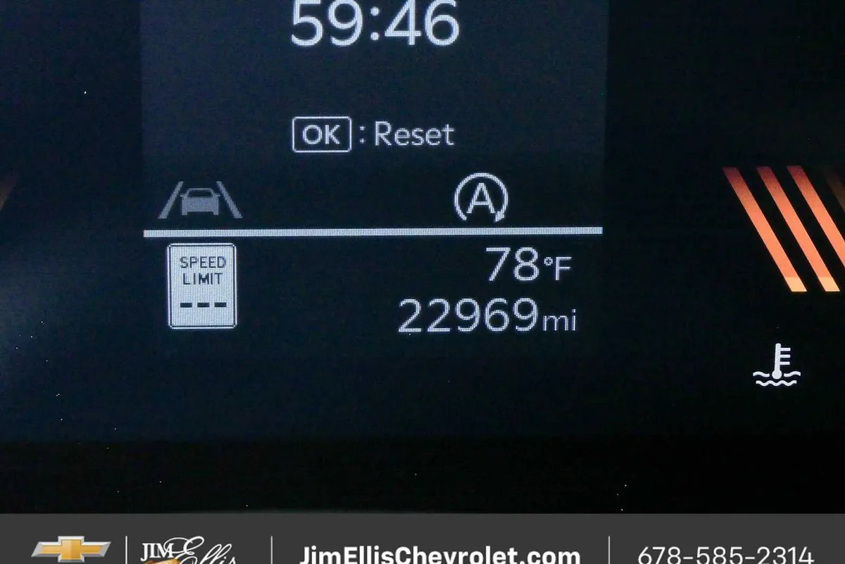 2026 Kia Sorento S thumbnail 11