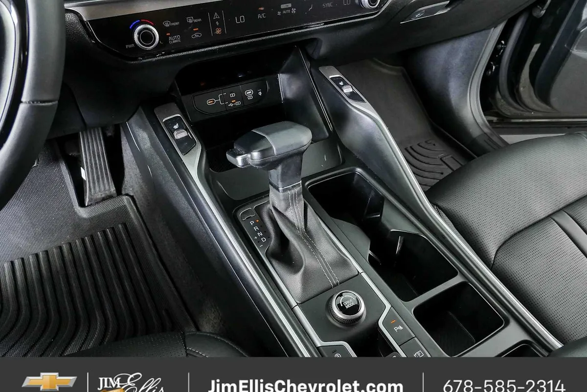 2026 Kia Sorento S thumbnail 16