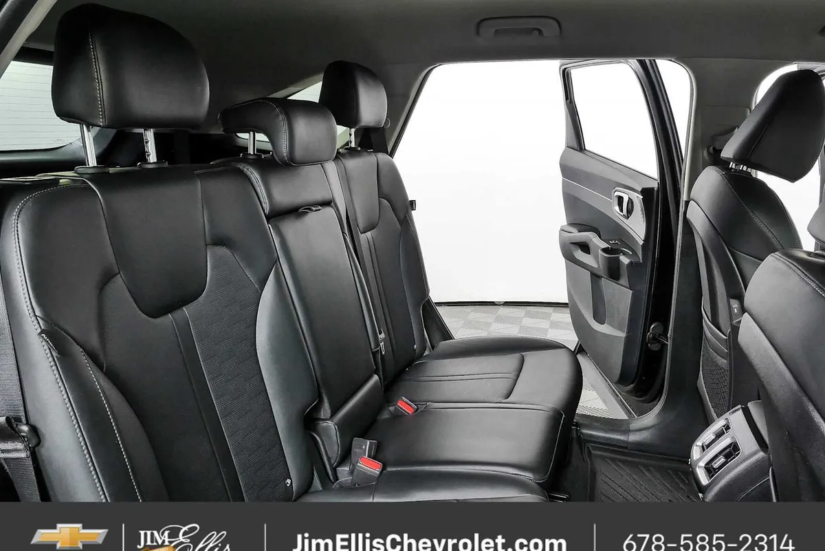 2026 Kia Sorento S thumbnail 19
