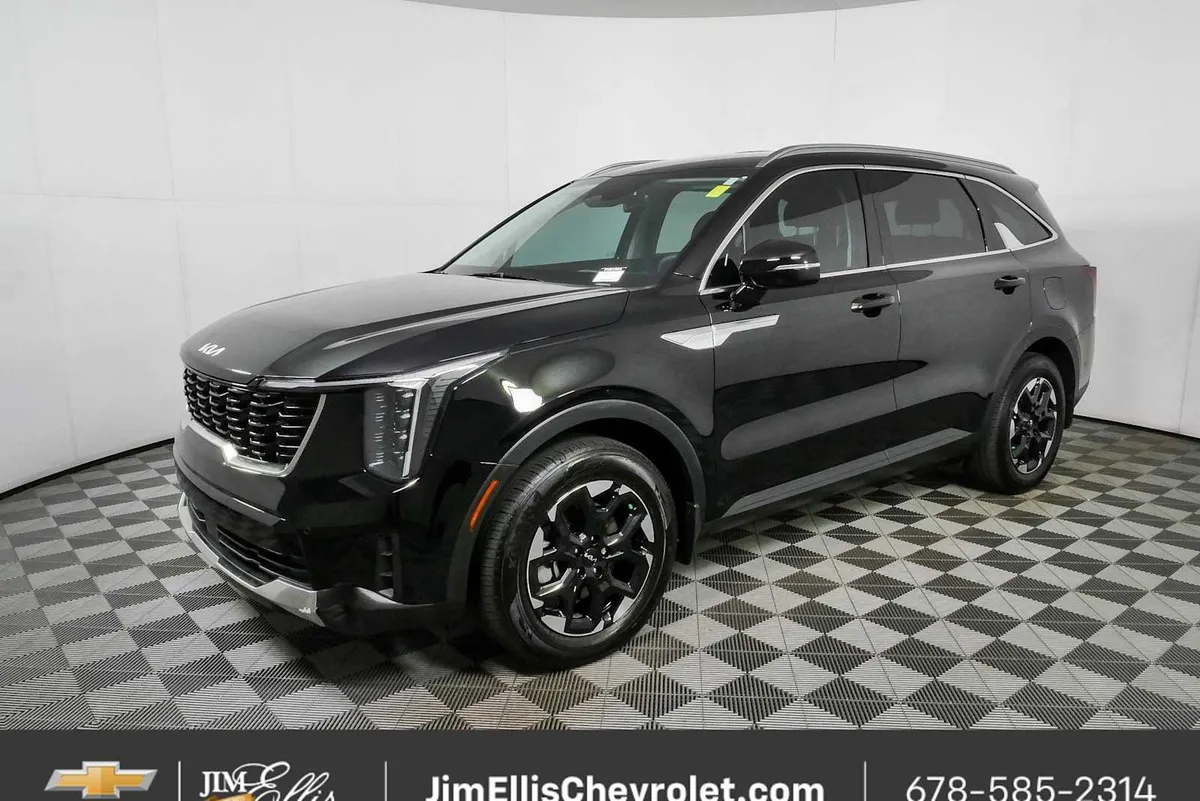 2026 Kia Sorento S thumbnail 25