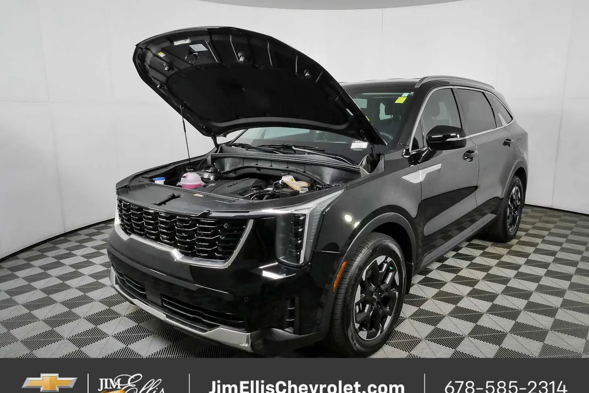 2026 Kia Sorento S thumbnail 31