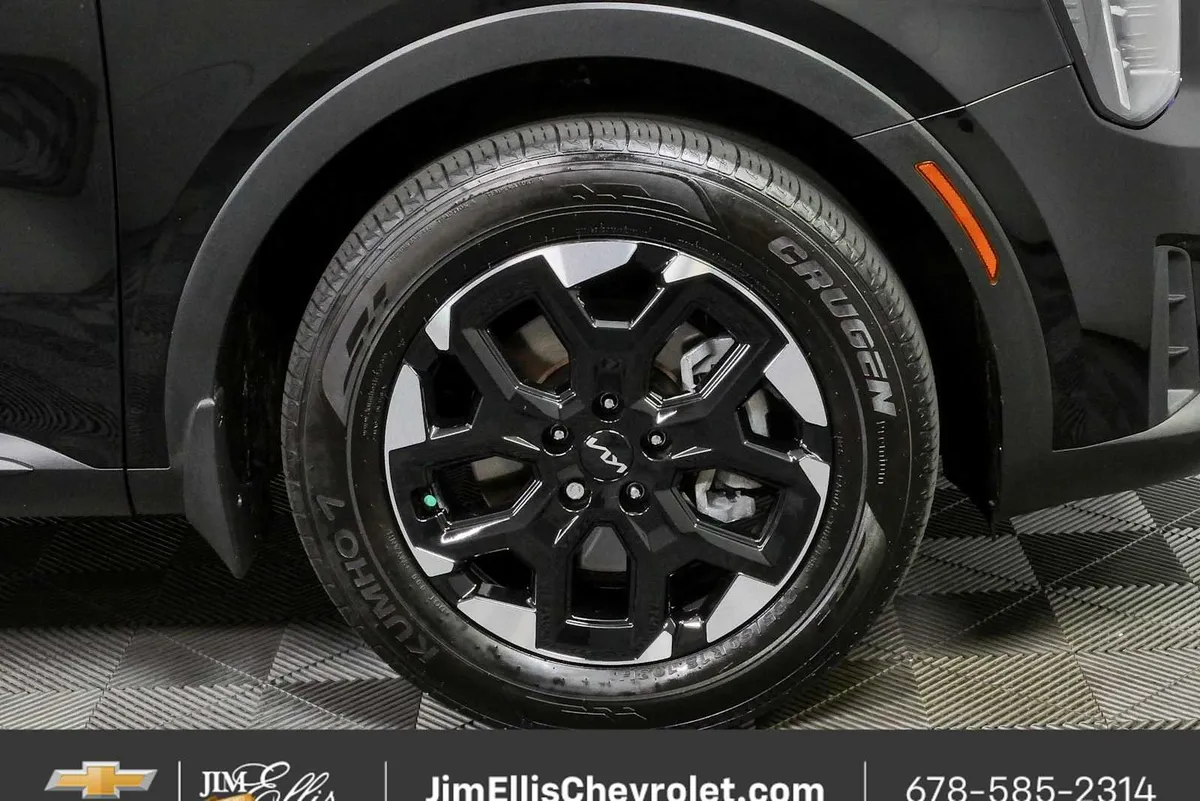 2026 Kia Sorento S thumbnail 36